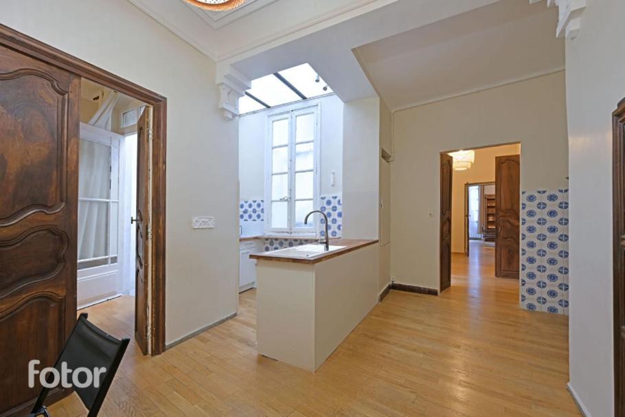Superbe Appartement 95M2 Proche Arenes- Parking Offert Nîmes Zewnętrze zdjęcie